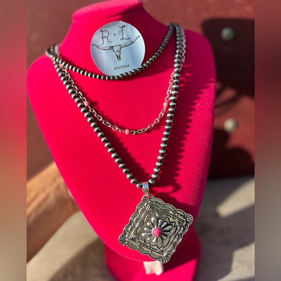 Silver and Pink Pendant Necklace - Picture 2 of 2